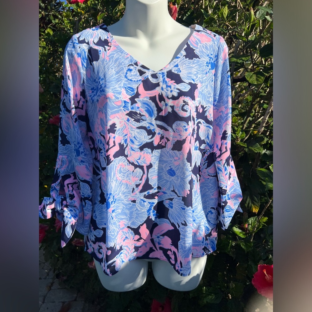 Lilly Pulitzer 3/4 length tie sleeve blouse navy Blue Pink XXSmall like new